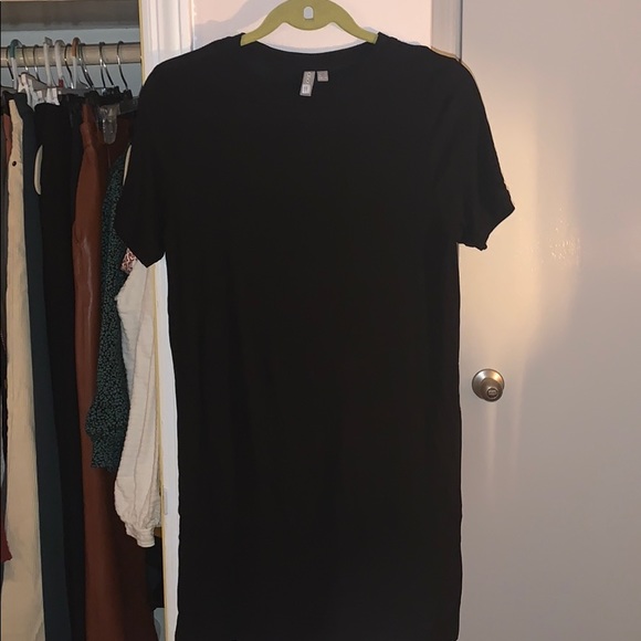 Black ASOS Tshirt dress - Picture 1 of 1